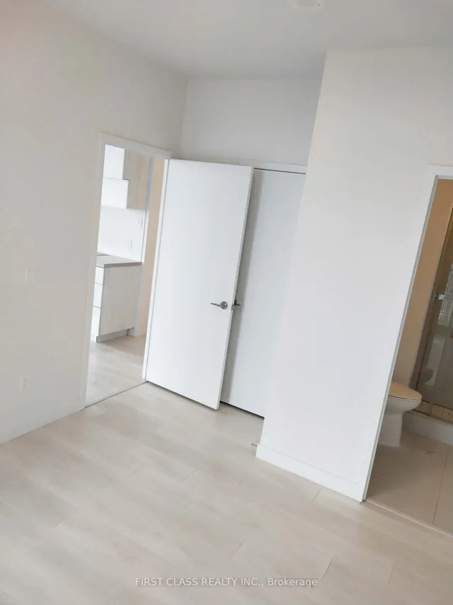 Additional image 10 of 8 Eglinton Ave Unit 2102