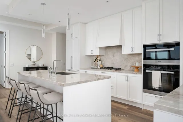 Additional image 10 of 1 Strathgowan Ave Unit 801