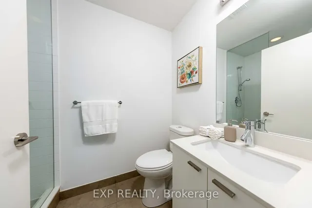 Additional image 11 of 30 Roehampton Ave Unit 2002