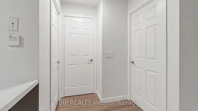 Additional image 12 of 30 Grand Trunk Cres Unit 315