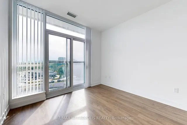 Additional image 15 of 20 Inn On The Park Dr Unit 638