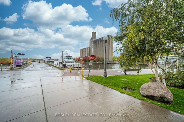 Additional image 38 of 550 Queens Quay Unit 318