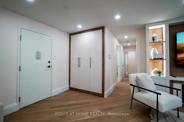 Additional image 17 of 18 Lower Village Gate Unit 107