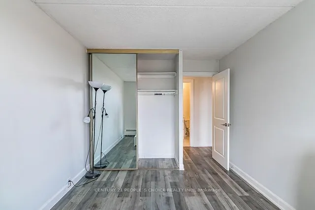 Additional image 31 of 2 Glamorgan Ave Unit 1007