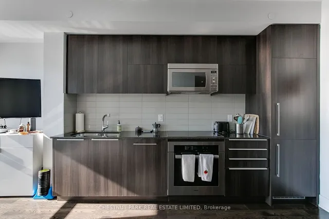 Additional image 14 of 170 Avenue Rd Unit 703