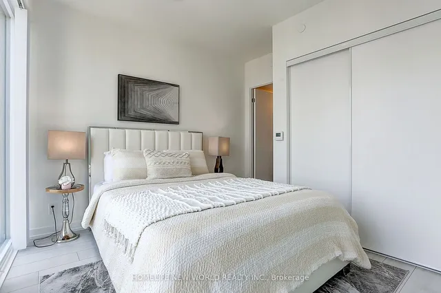 Additional image 20 of 60 Shuter St Unit Ph111