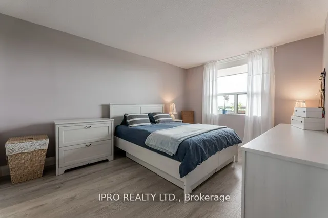 Additional image 21 of 3845 Lake Shore Blvd Unit 1407