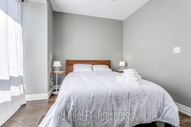 Additional image 19 of 308 Harbord St