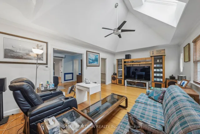 Additional image 6 of 1230 Avenue Rd