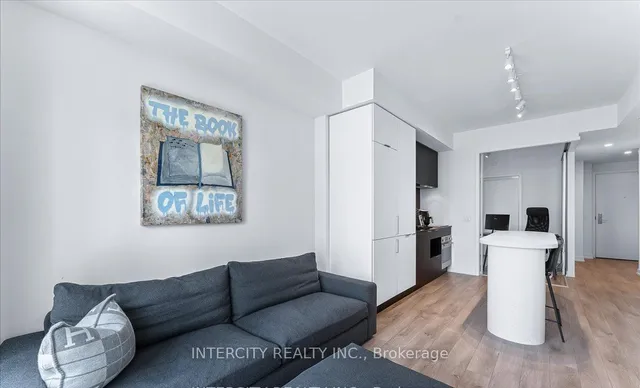 Additional image 27 of 33 Helendale Ave Unit 2407