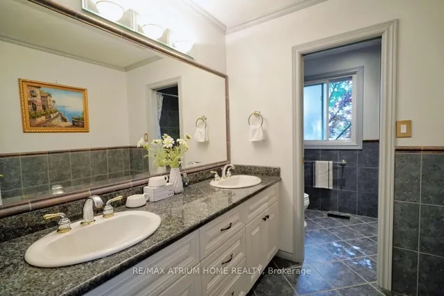 Additional image 21 of 8 Medalist Rd