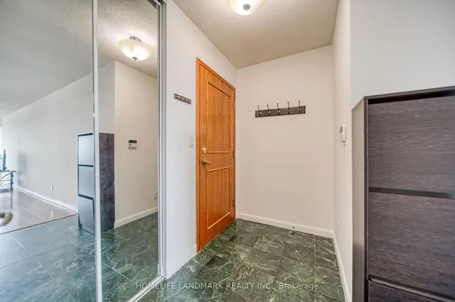 Additional image 5 of 18 Lee Centre Dr Unit 1009