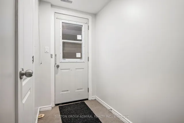 Additional image 25 of 658 Dundas St