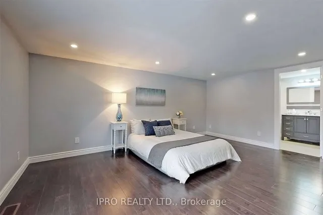 Additional image 18 of 86 Deep Dene Dr