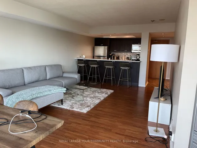 Additional image 9 of 77 Harbour Sq Unit 1611