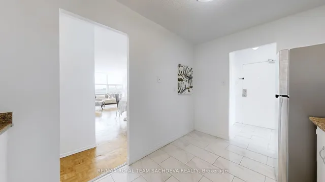 Additional image 16 of 3380 Eglinton Ave Unit 1709