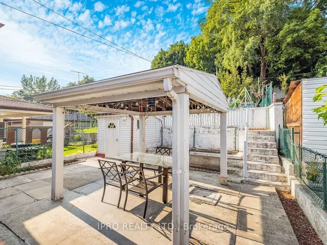 Additional image 28 of 22 Holmesdale Cres