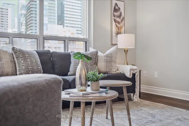 Additional image 8 of 25 Maitland St Unit 409