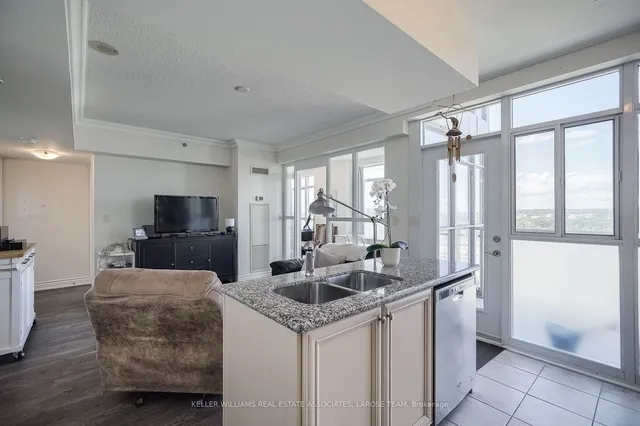 Additional image 8 of 3 Marine Parade Dr Unit 2106