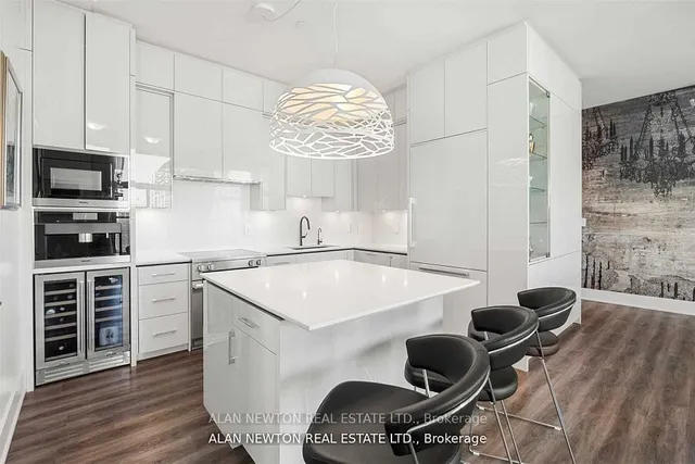 Additional image 10 of 1486 Bathurst St Unit Ph02