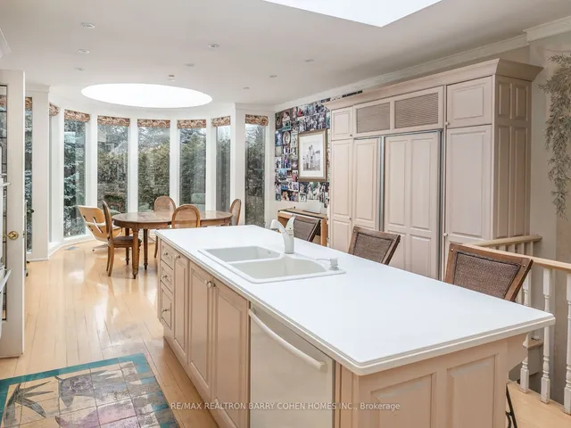 Additional image 17 of 253 Dunvegan Rd