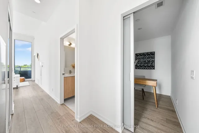 Additional image 20 of 2020 Bathurst St Unit 1001