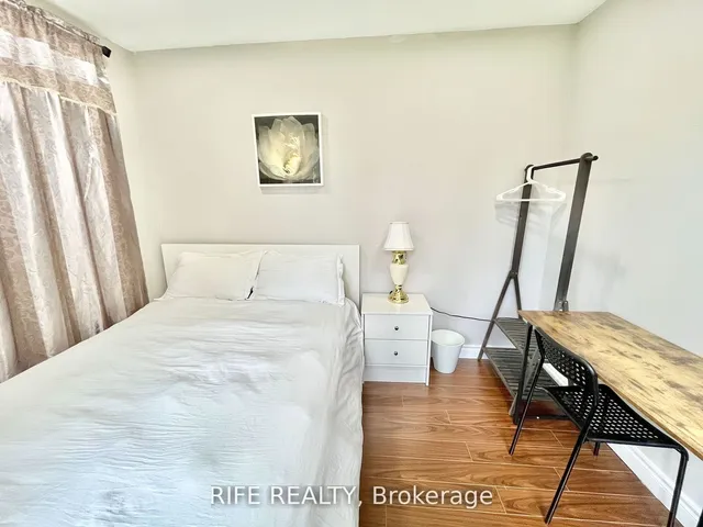Additional image 18 of 298 Empress Ave