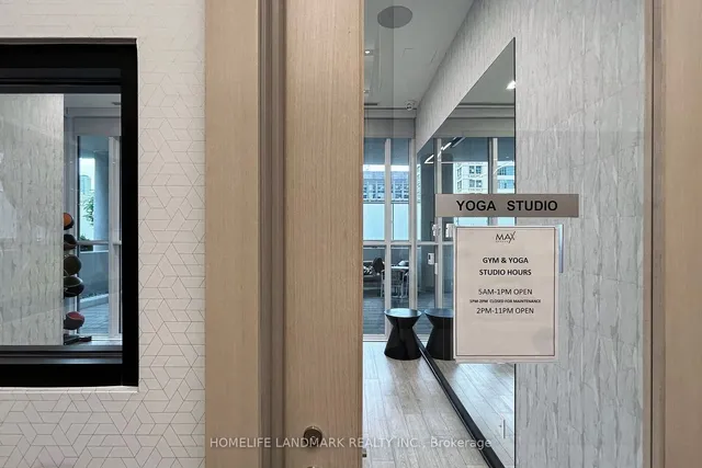 Additional image 35 of 77 Mutual St Unit 810