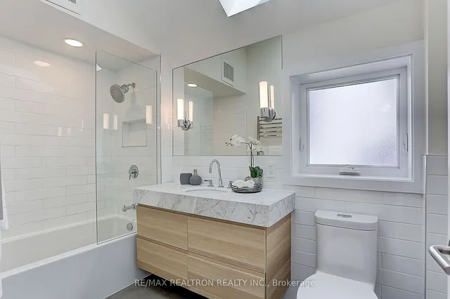 Additional image 32 of 14 Marion St