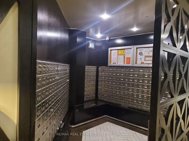 Additional image 22 of 20 Blue Jays Way Unit 1019