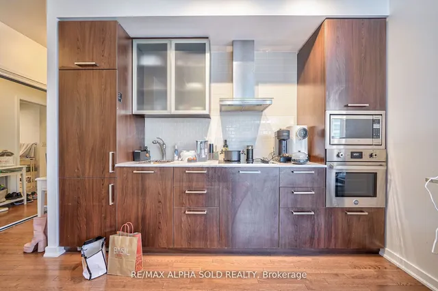 Additional image 13 of 12 York St Unit 707