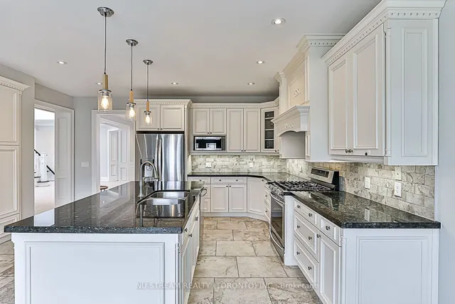 Additional image 13 of 28 Abitibi Ave