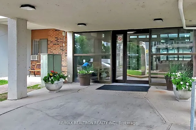 Additional image 3 of 3380 Eglinton Ave Unit 1411