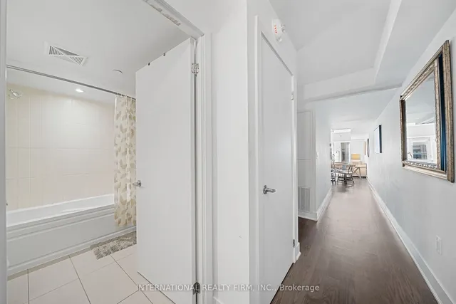 Additional image 23 of 955 Bay St Unit 617