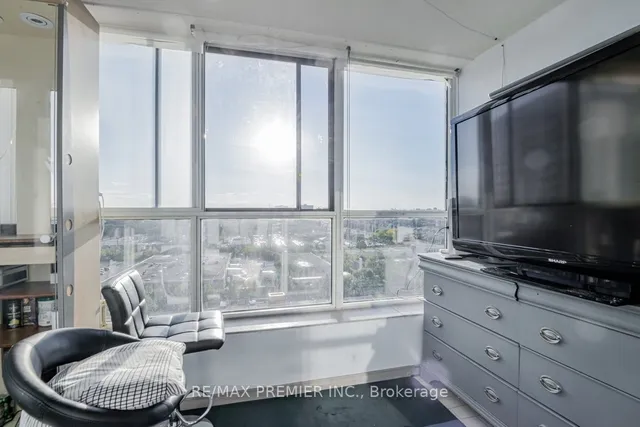 Additional image 15 of 330 McCowan Rd Unit 1114