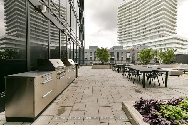 Additional image 39 of 4208 Dundas St Unit 215