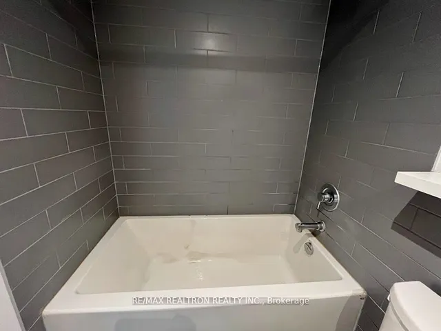 Additional image 8 of 160 Flemington Rd Unit 307