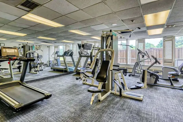 Additional image 36 of 350 Alton Towers Circ Unit 401