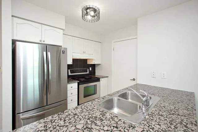 Additional image 11 of 231 Fort York Blvd Unit 729