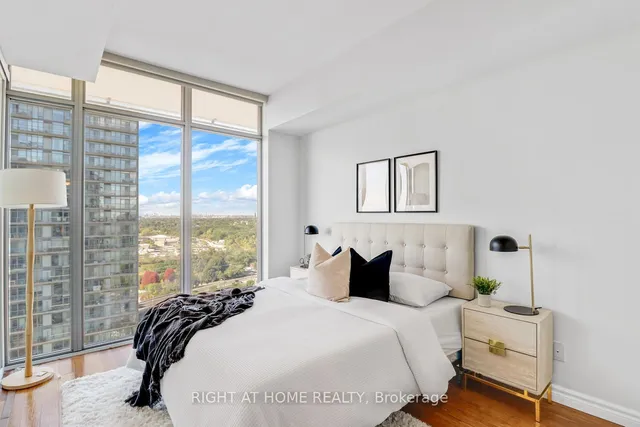 Additional image 8 of 103 The Queensway Unit 2410