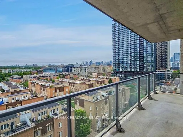 Additional image 32 of 55 East Liberty St Unit 1003