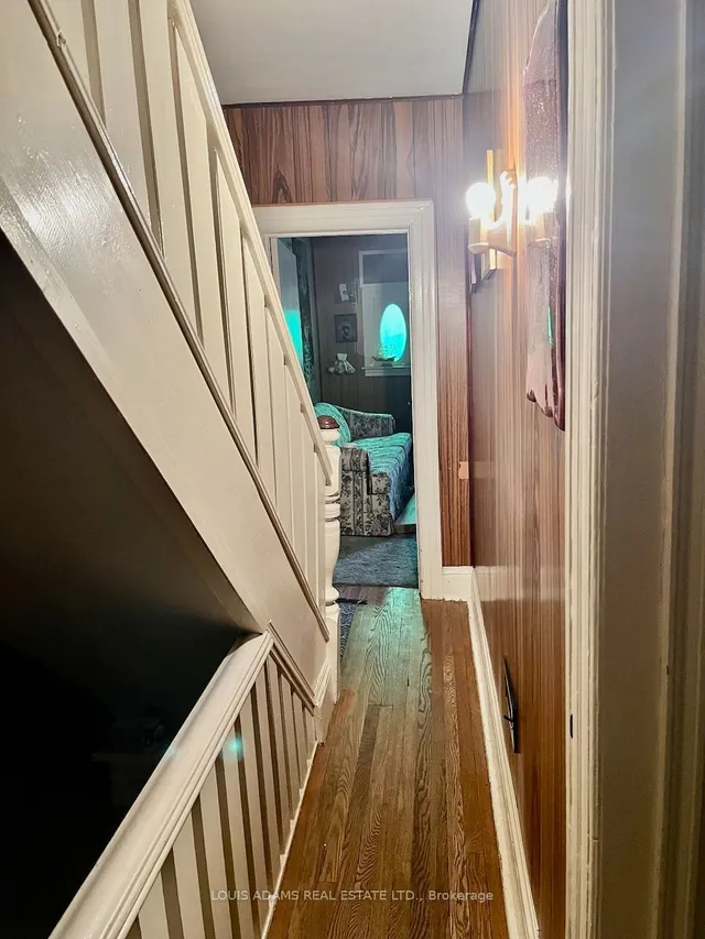 Additional image 20 of 657 Bloor St