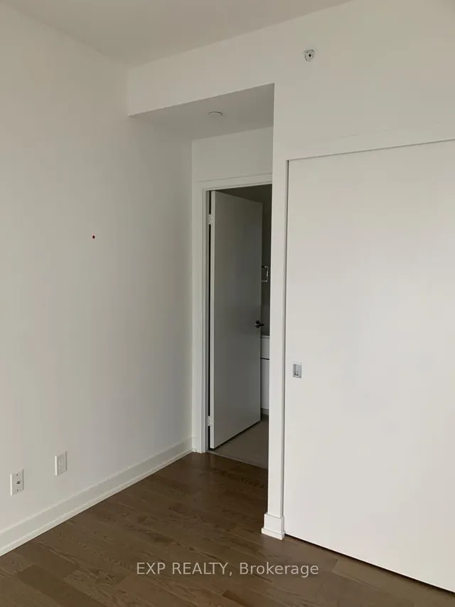 Additional image 8 of 20 Lombard St Unit 4011