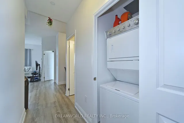 Additional image 12 of 2800 Keele St Unit 604