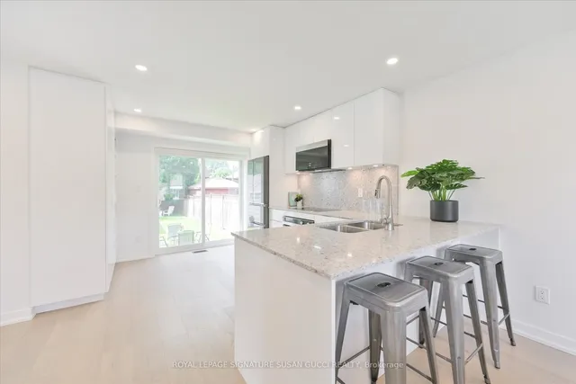 Additional image 7 of 22 Donora Dr