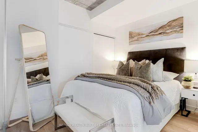 Additional image 13 of 210 Simcoe St Unit 1706