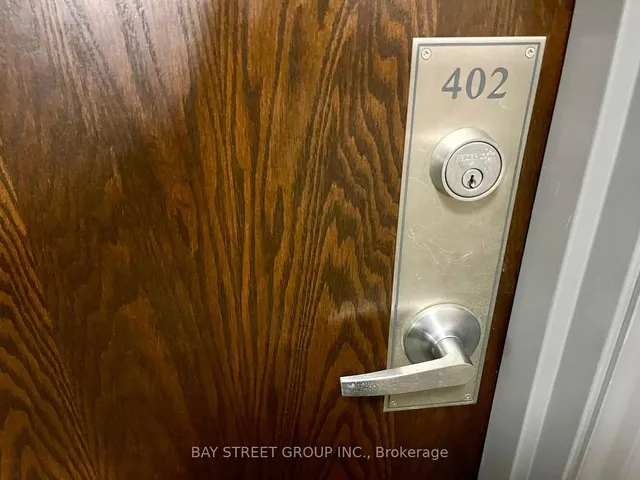 Additional image 4 of 27 Rean Dr Unit 402