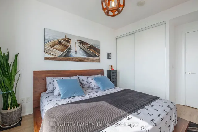 Additional image 16 of 36 Park Lawn Rd Unit 4102