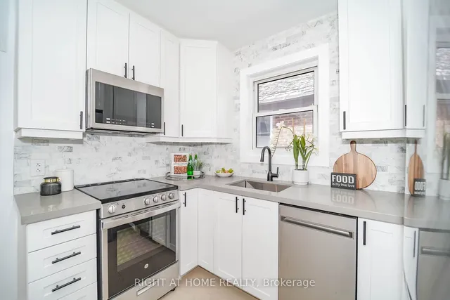 Additional image 13 of 1360 Woodbine Ave