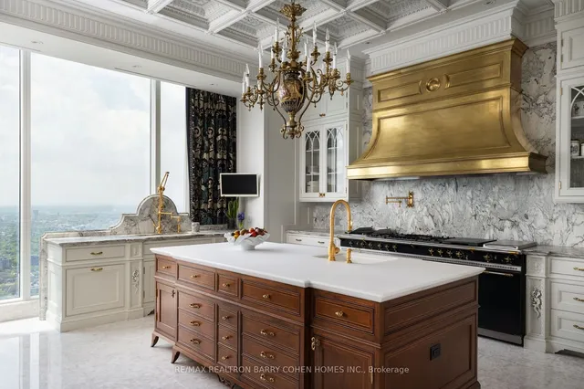 Additional image 9 of 50 Yorkville Ave Unit 5202